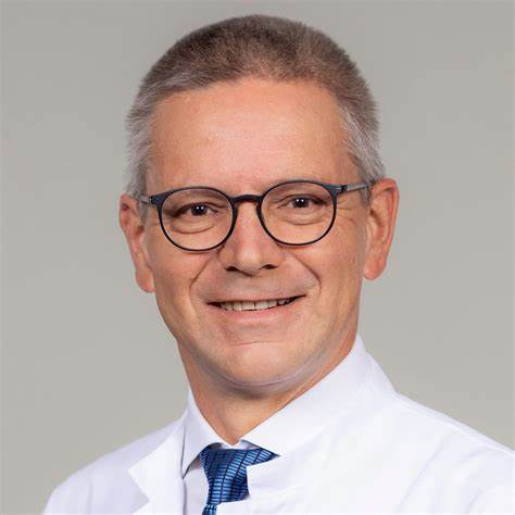 Dr. Peter Bernius Dr. Peter Bernius